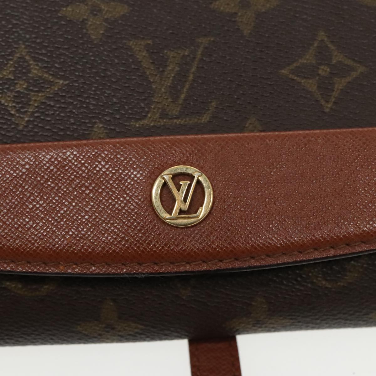 LOUIS VUITTON Monogram Bordeaux 27 Shoulder Bag M51797 LV Auth ar12697