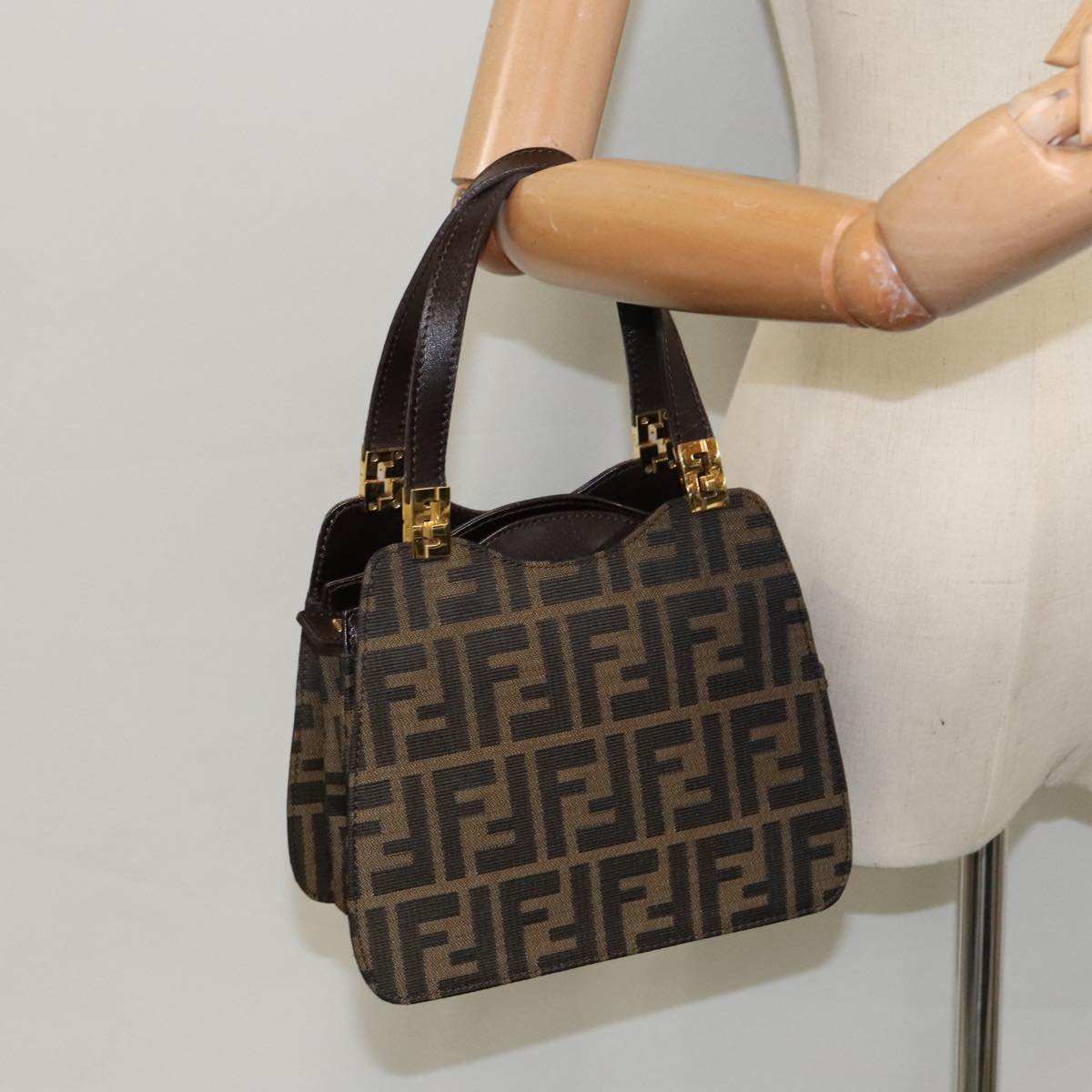 FENDI Zucca Canvas Hand Bag Brown Black gold Auth ar12735