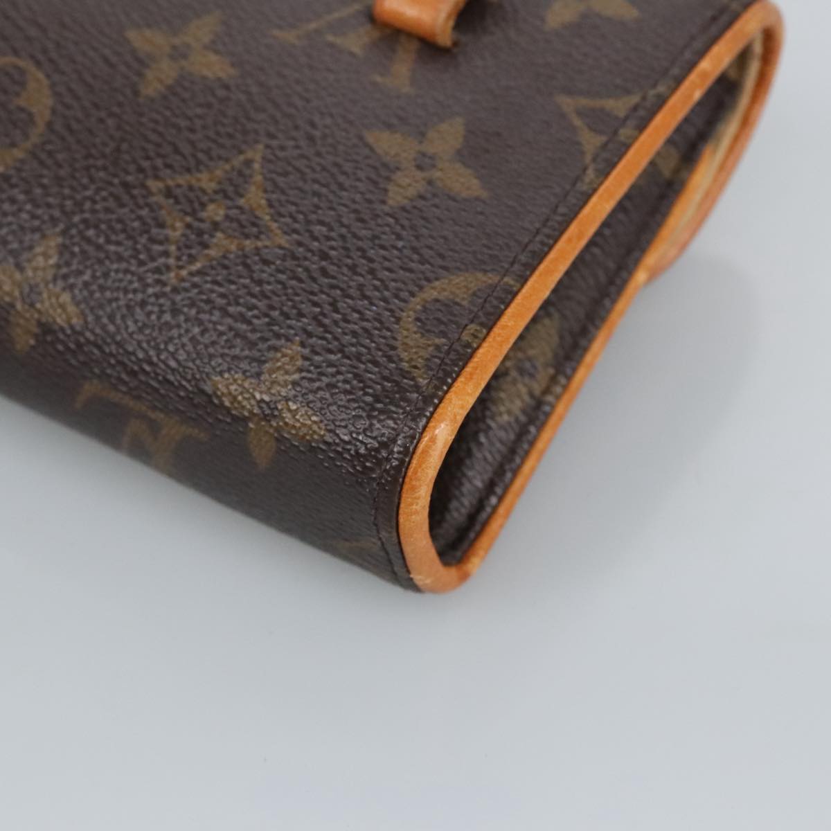 LOUIS VUITTON Monogram Pochette Florentine Waist bag M51855 LV Auth ar12736