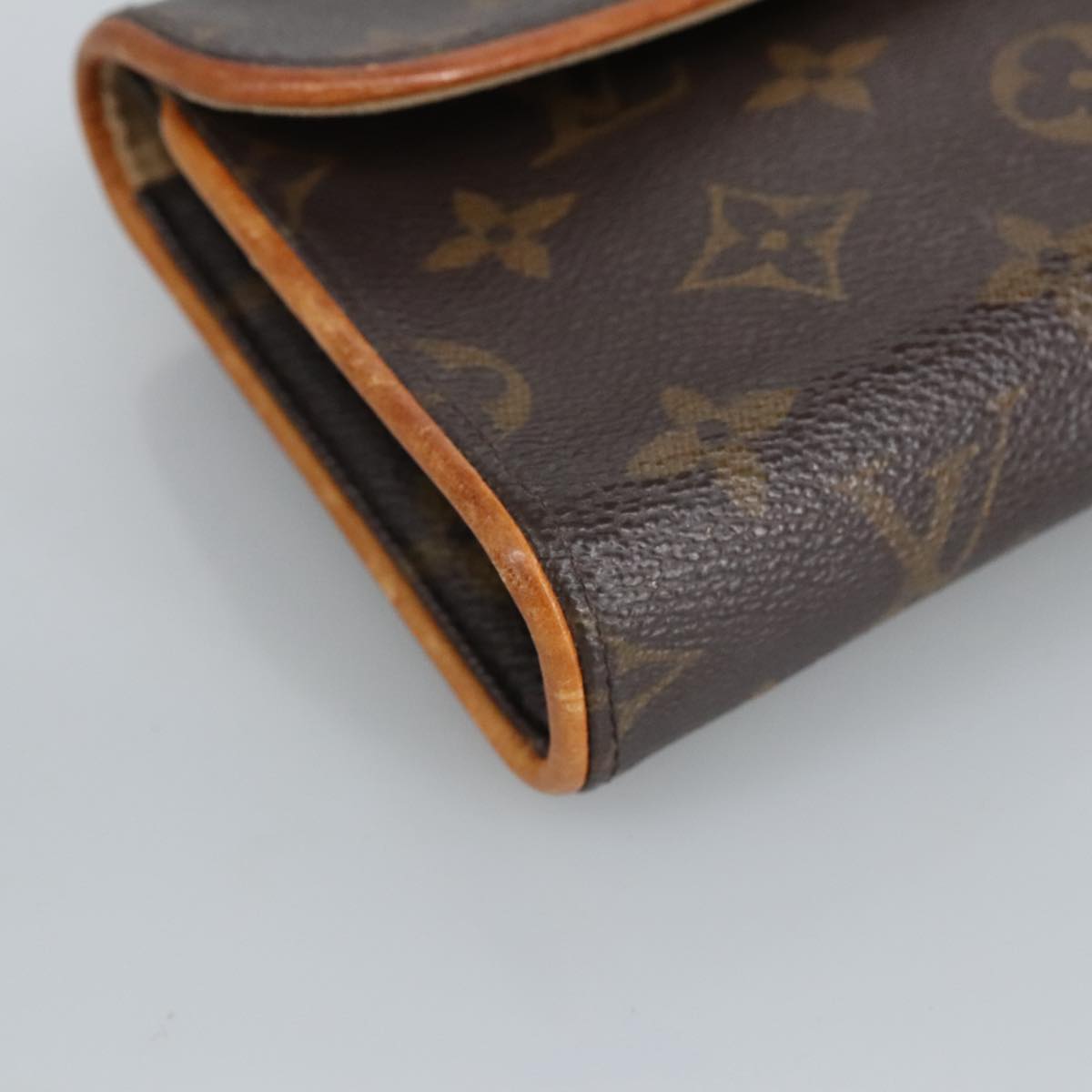 LOUIS VUITTON Monogram Pochette Florentine Waist bag M51855 LV Auth ar12736