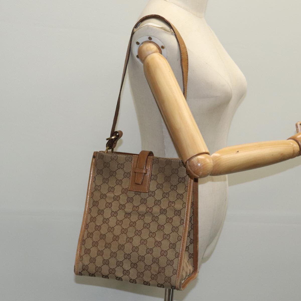 GUCCI GG Canvas Tote Bag Beige Auth ar12769