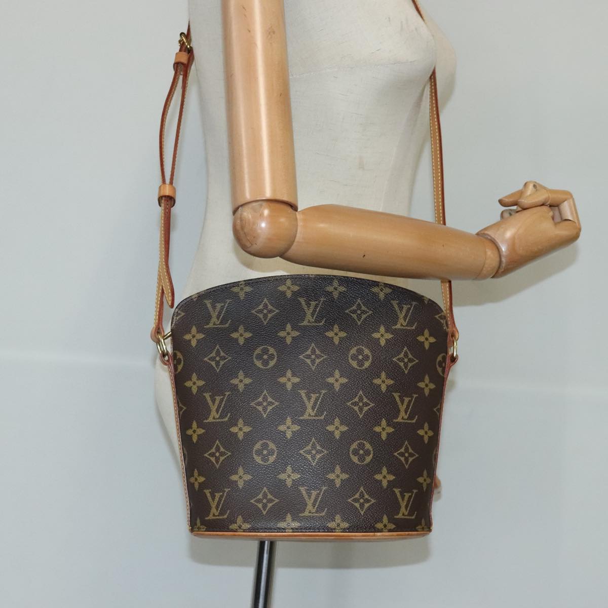 LOUIS VUITTON Monogram Drouot Shoulder Shoulder Bag M51290 LV Auth ar12770