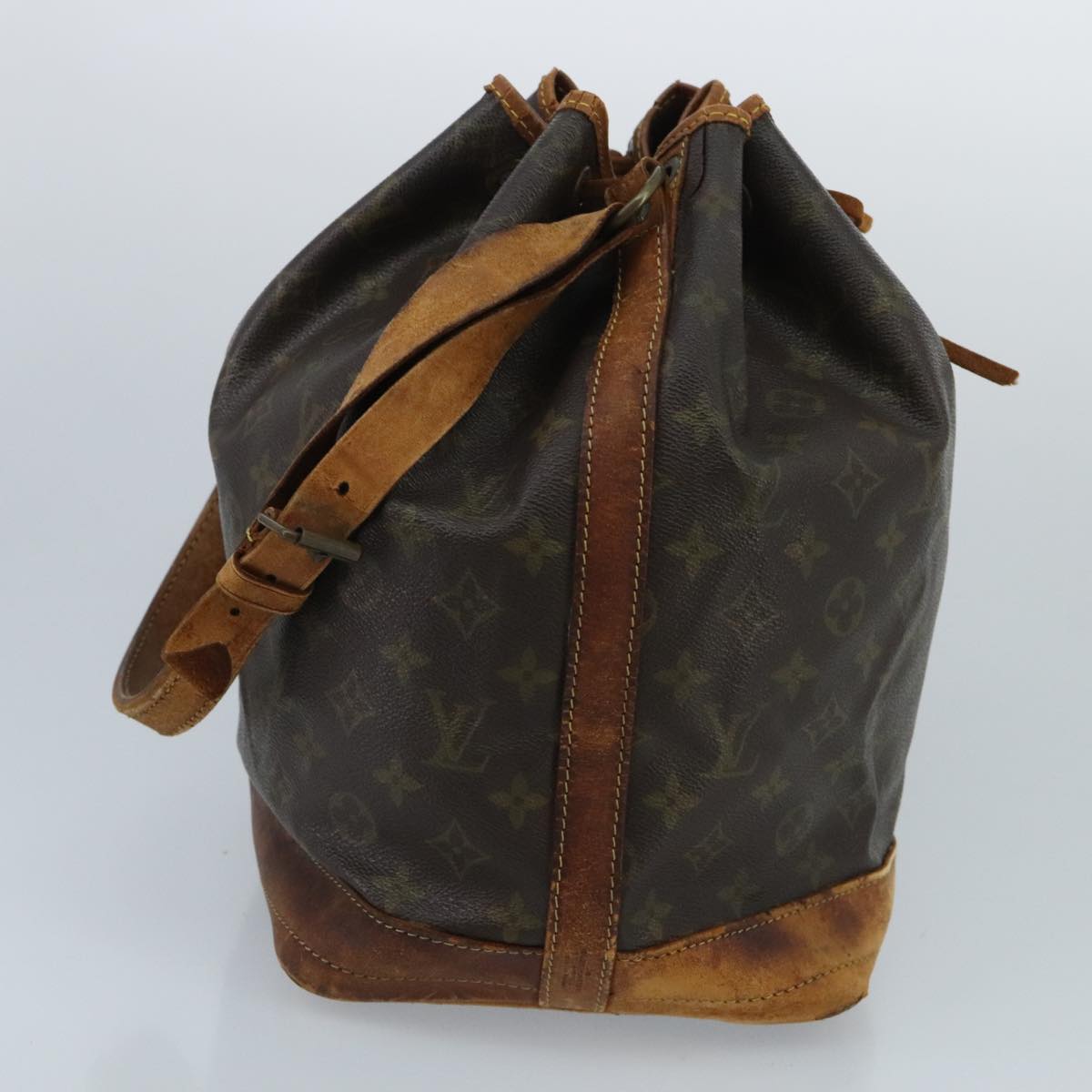 LOUIS VUITTON Monogram Noe Shoulder Bag M42224 LV Auth ar12880