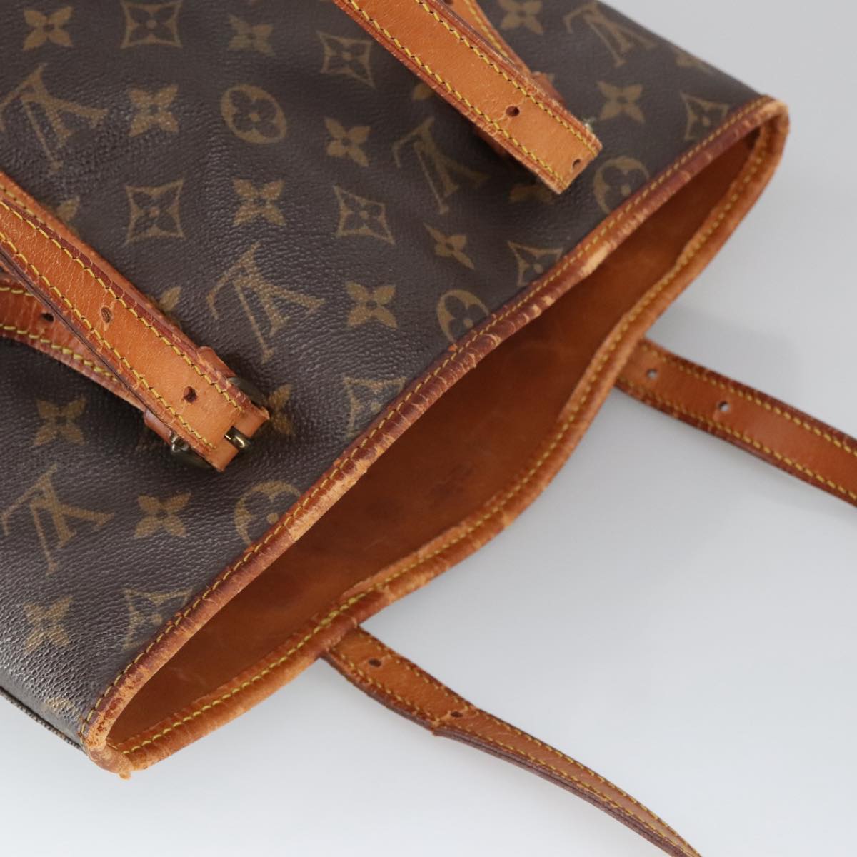 LOUIS VUITTON Monogram Bucket GM Shoulder Bag Vintage M42236 LV Auth ar12934