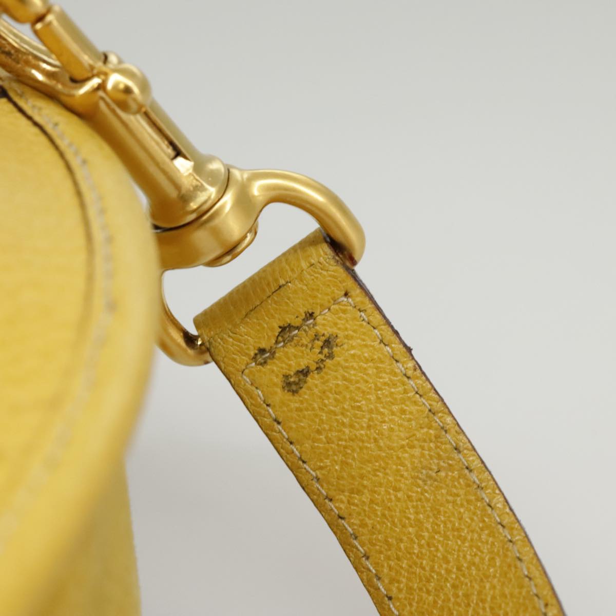 GUCCI Shoulder Bag Suede Leather Yellow Gold 003-2113-0034 Auth ar12947