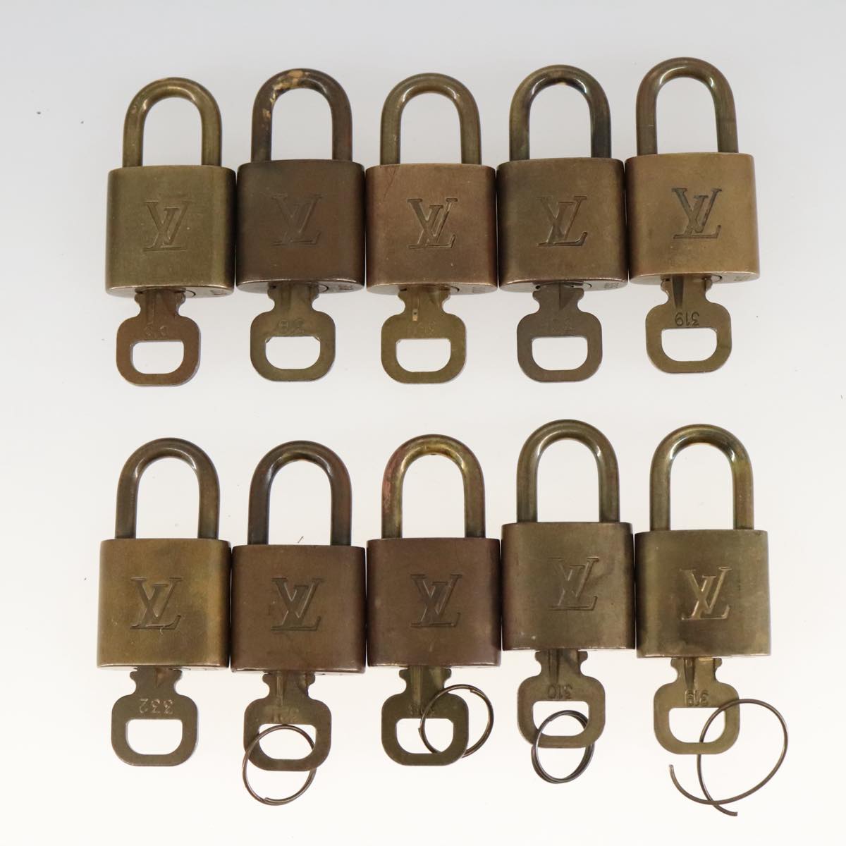 LOUIS VUITTON Padlock 10set metal Gold Tone LV Auth ar12972 - 0