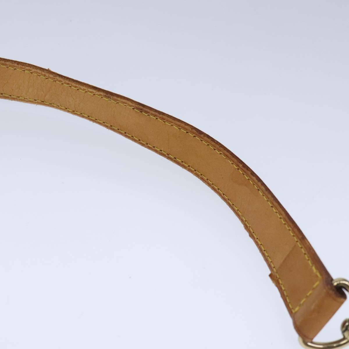 LOUIS VUITTON Adjustable Shoulder Strap Leather 31.5""-39"" Beige Auth ar12980