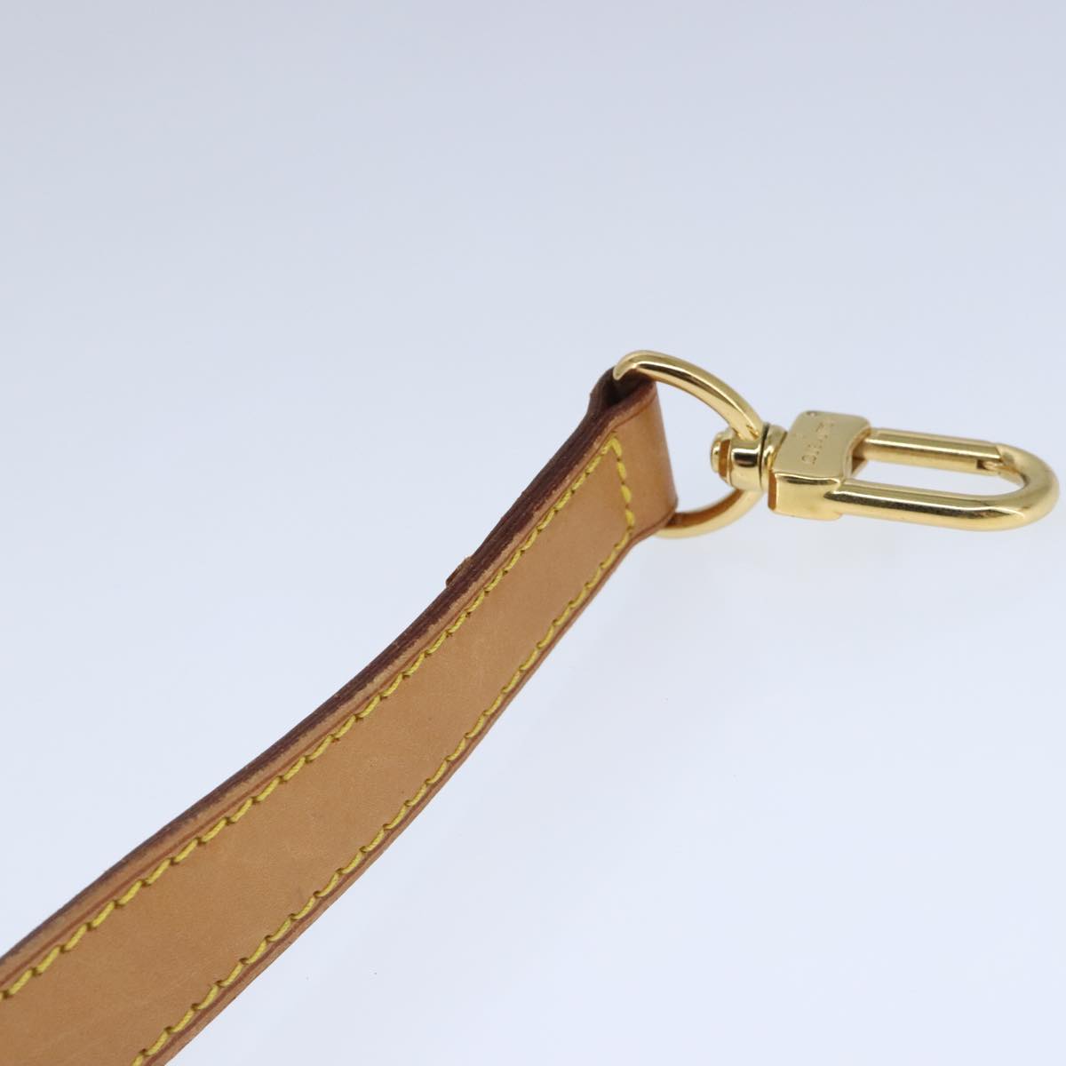 LOUIS VUITTON Adjustable Shoulder Strap Leather 35.8""-43.3"" Beige Auth ar12981