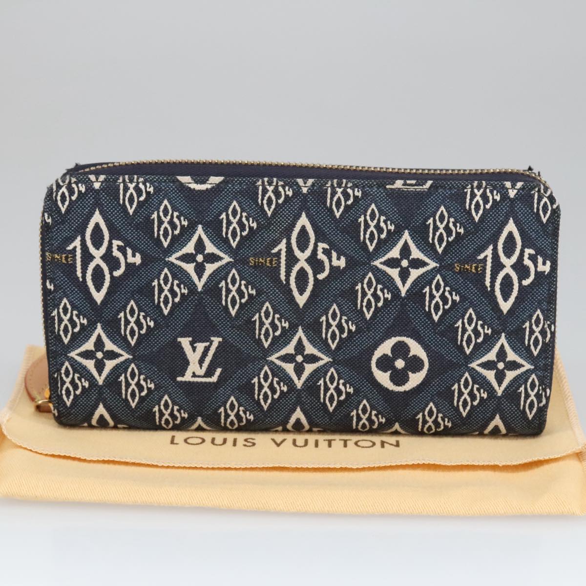 LOUIS VUITTON Monogram Jaguar Zippy Wallet Wallet Blue M80212 LV Auth ar13002