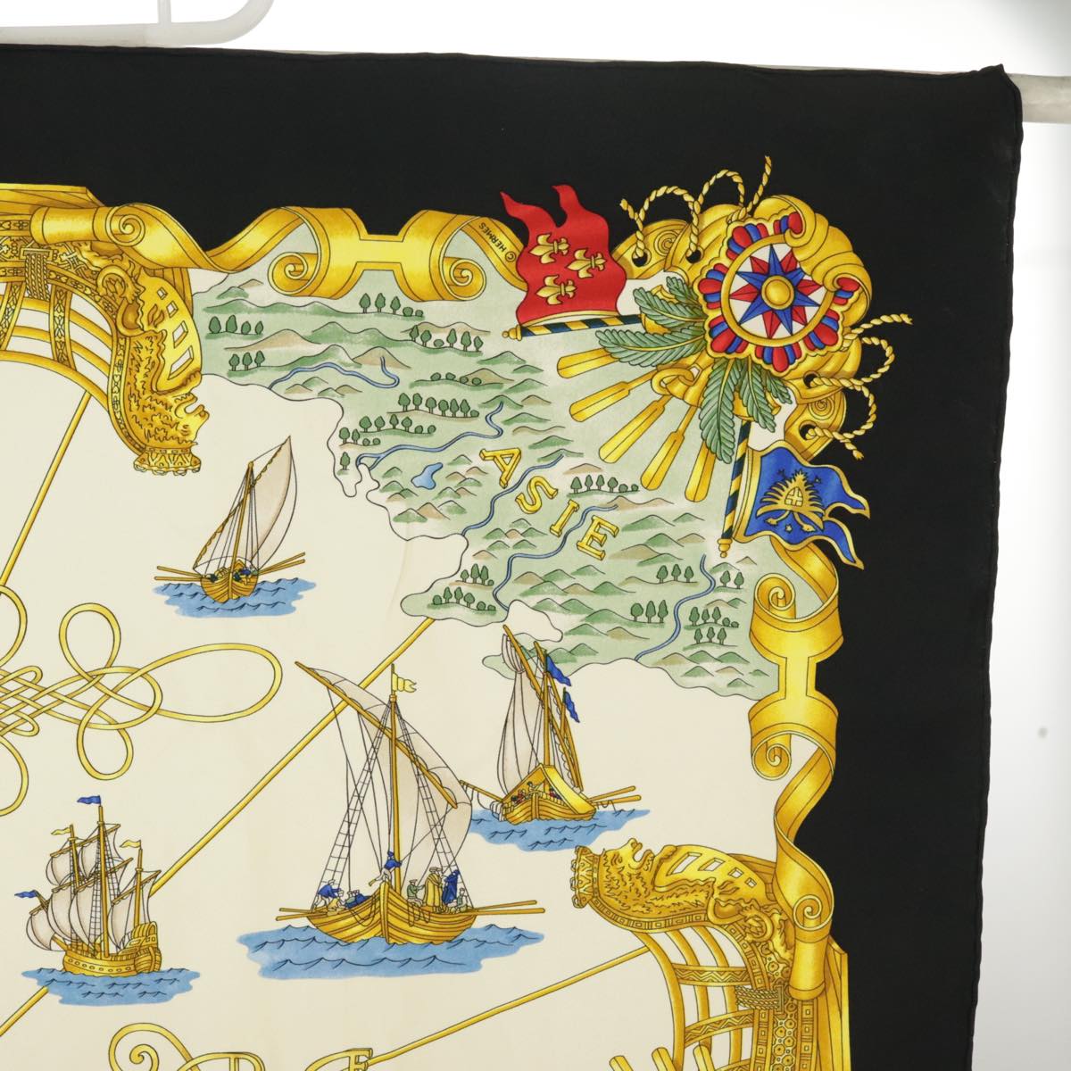 HERMES Carre 90 Scarf ""VOILES DE LUMIERE"" Silk Black White Auth ar13019