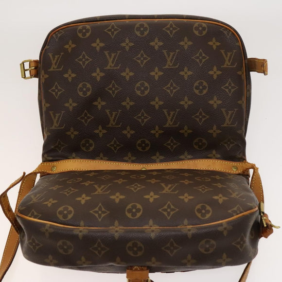 LOUIS VUITTON Monogram Saumur 30 Shoulder Bag M42256 LV Auth ar13526
