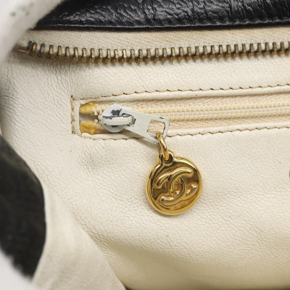 CHANEL Matelasse Chain Shoulder Bag Caviar Skin Black Gold CC Auth ar13862