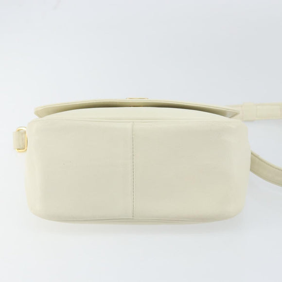 VALENTINO Chain Shoulder Bag Leather White Gold Auth ar13910