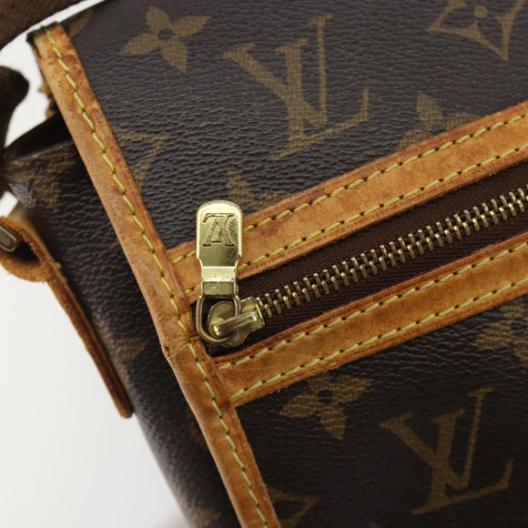 LOUIS VUITTON Monogram Pochette Bosphore Shoulder Bag M40044 LV Auth ar13986