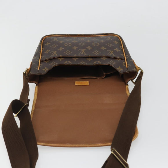 LOUIS VUITTON Monogram Pochette Bosphore Shoulder Bag M40044 LV Auth ar13986