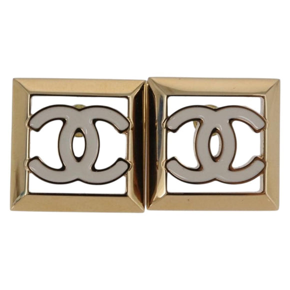 CHANEL Earring Metal Gold Tone White CC Auth ar14117M