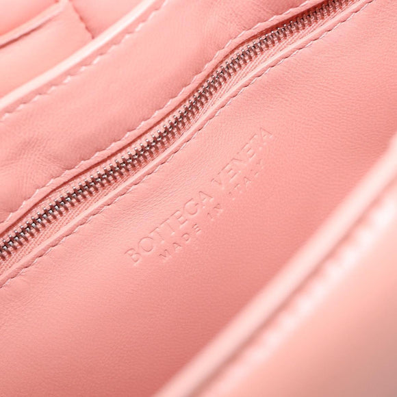 BOTTEGA VENETA MAXI INTRECCIATO Cassette Shoulder Bag Leather Pink Auth ar14228M