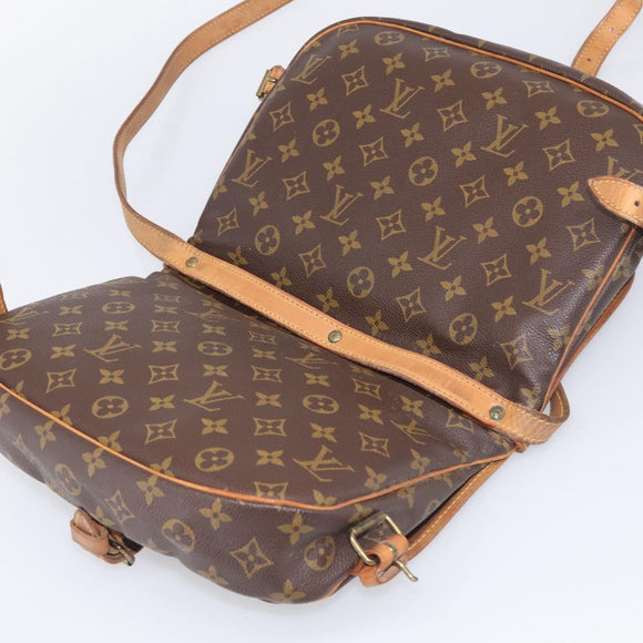 LOUIS VUITTON Monogram Saumur 30 Shoulder Bag M42256 LV Auth ar14332