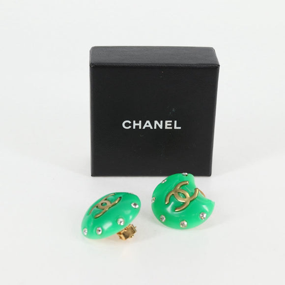 CHANEL Clip-on Earring Gold Tone Green CC Auth ar4783