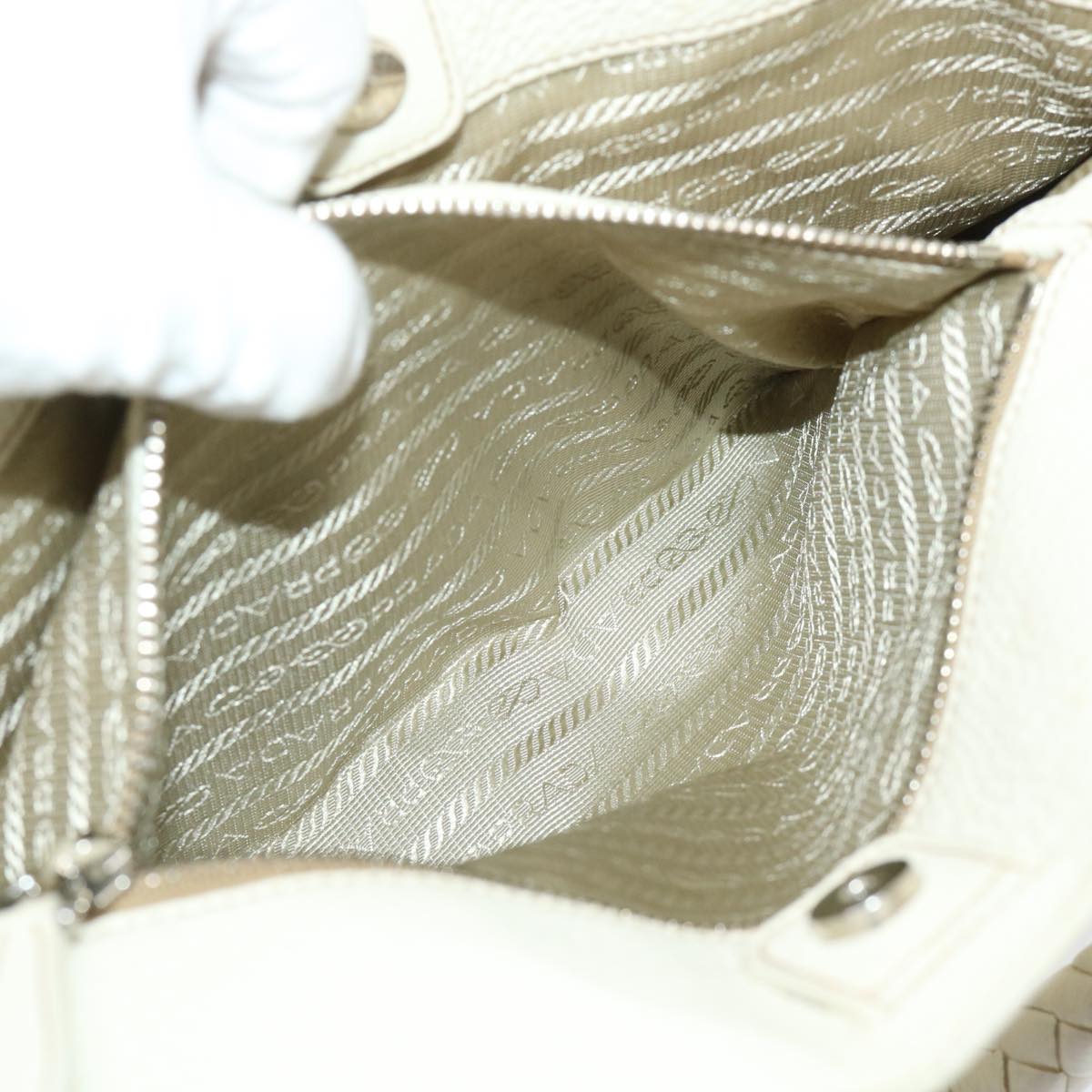 PRADA Hand Bag Leather White Auth ar9846