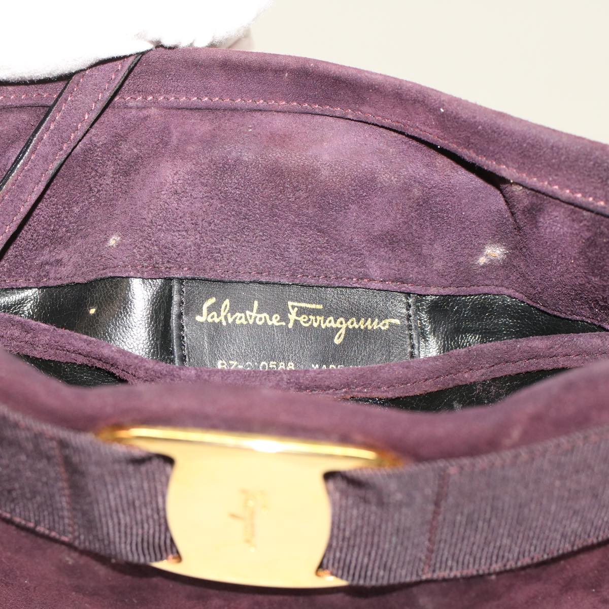 Salvatore Ferragamo Shoulder Bag Suede Purple Auth ar9931