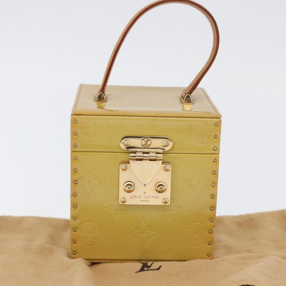 LOUIS VUITTON Monogram Vernis Bleecker Cosmetic Pouch Beige M91002 Auth ARZ033