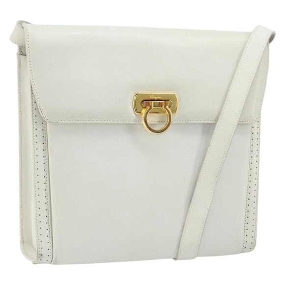 Salvatore Ferragamo Gancini Umhängetasche Leder Weiß Gold Auth ARZ115