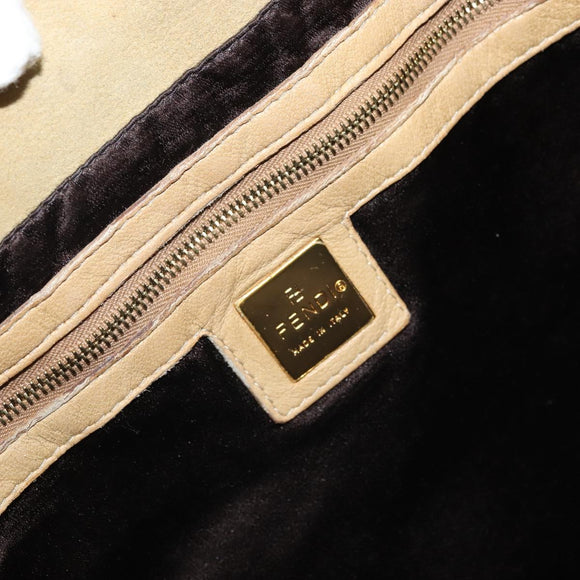 FENDI Mamma Baguette Schoudertas Suède Beige Goud Auth ARZ775