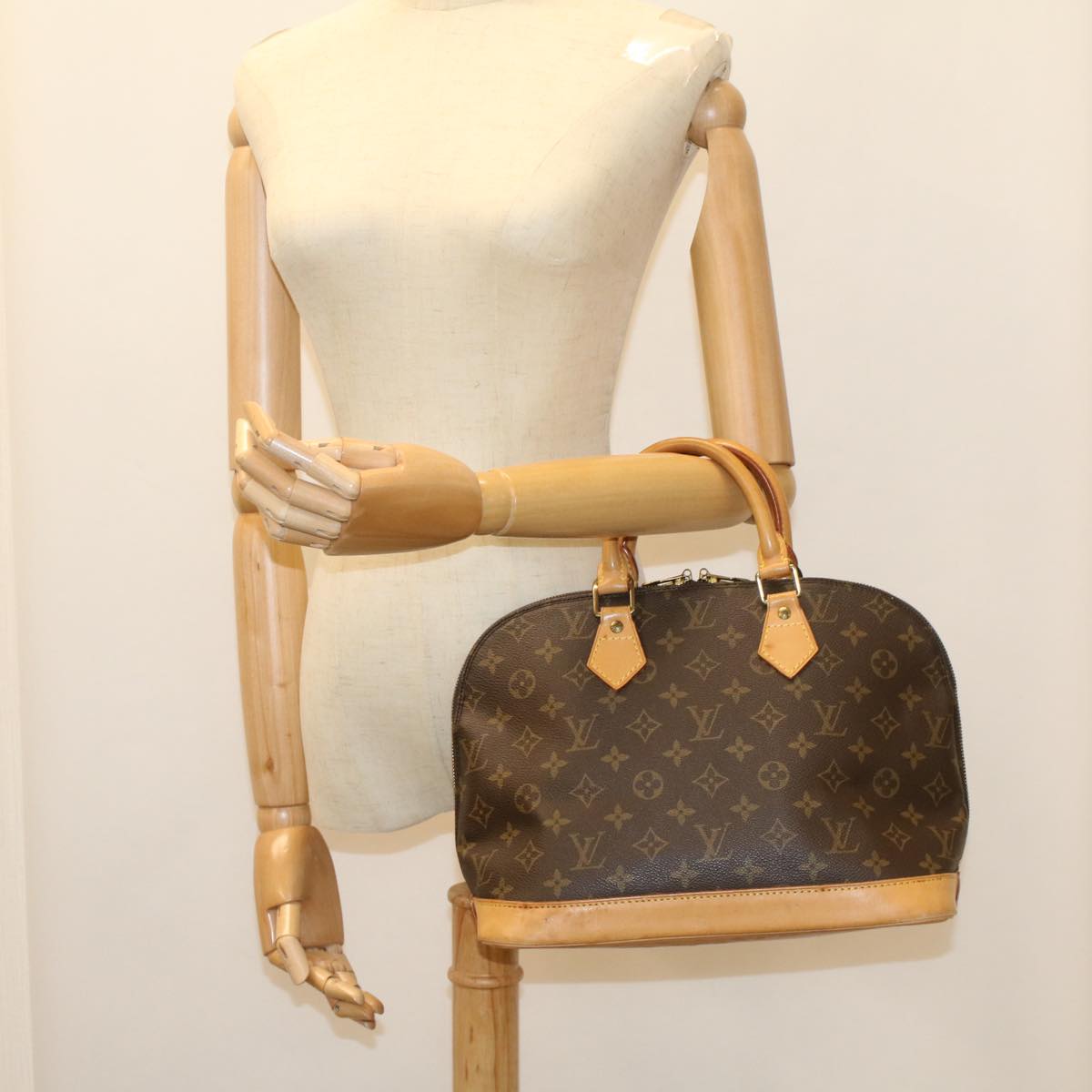 LOUIS VUITTON Monogram Alma Hand Bag M51130 LV Auth B208