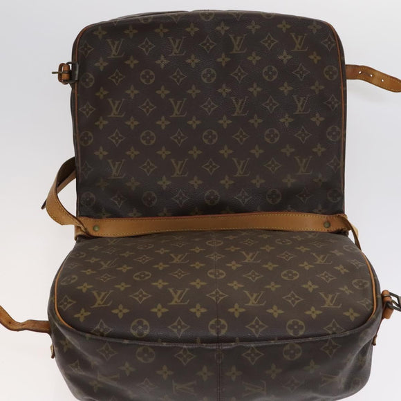 LOUIS VUITTON Monogram Saumur 35 Shoulder Bag M42254 LV Auth BA055