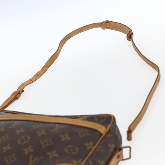 LOUIS VUITTON Monogram Trocadero 30 Shoulder Bag M51272 LV Auth BA10207