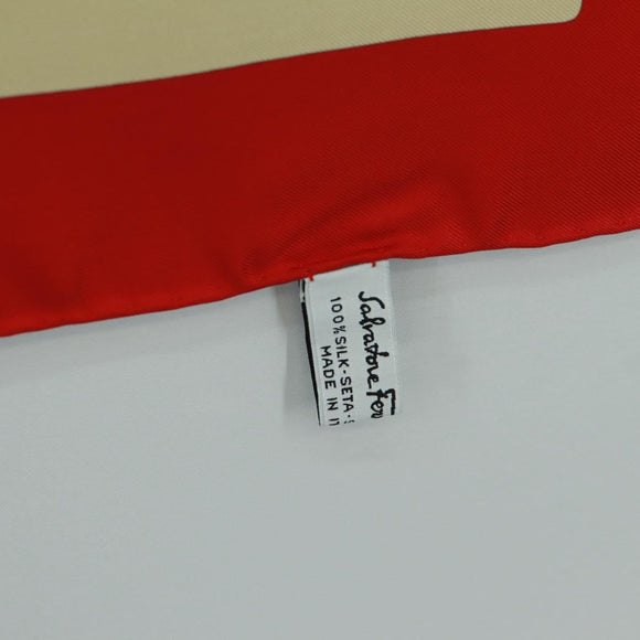 Salvatore Ferragamo Sjaal Zijde Rood Auth BA10535V