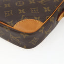 LOUIS VUITTON Monogram Danube Schoudertas M45266 LV Auth BA10596-16