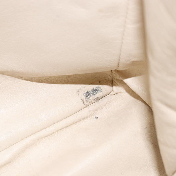 CHANEL Tote Bag Caviar Skin White CC Auth BA10649