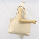 CHANEL Tote Bag Caviar Skin White CC Auth BA10649-21