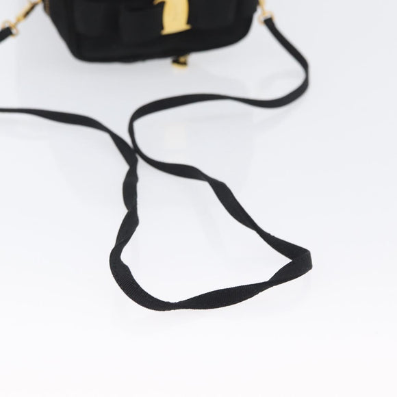 Salvatore Ferragamo Schoudertas Nylon Zwart Goud Auth BA10654