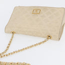 CHANEL Matelasse Ketten-Umhängetasche Lammleder Beige Gold CC Auth BA10672-6