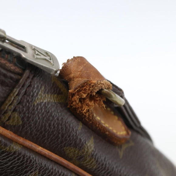 LOUIS VUITTON Monogram Danube Schoudertas M45266 LV Auth BA10679