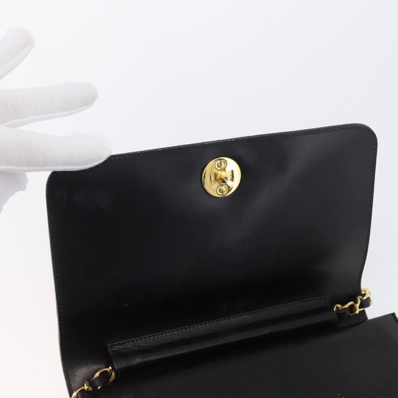 CHANEL Chain Schoudertas Lakleer Zwart Goud CC Auth BA10760