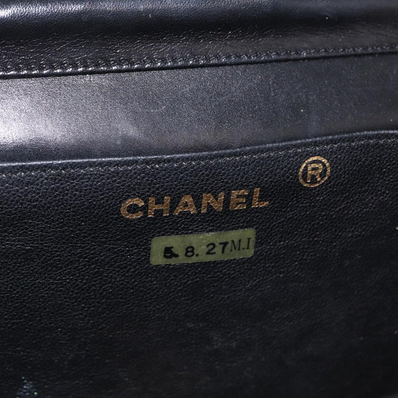 CHANEL Chain Schoudertas Lakleer Zwart Goud CC Auth BA10760