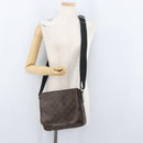 LOUIS VUITTON Monogram District PM Umhängetasche M40935 LV Auth BA10866-24