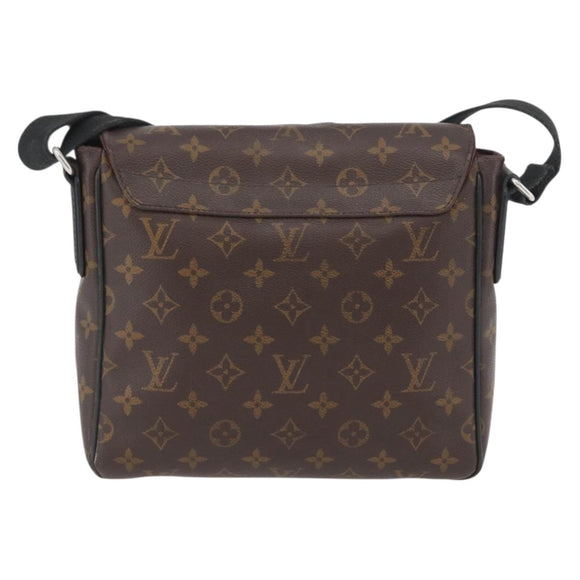 LOUIS VUITTON Monogram District PM Umhängetasche M40935 LV Auth BA10866