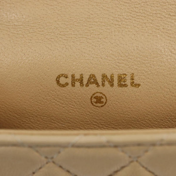 CHANEL Matelasse Pouch Lamsleer Beige Goud CC Auth BA10922