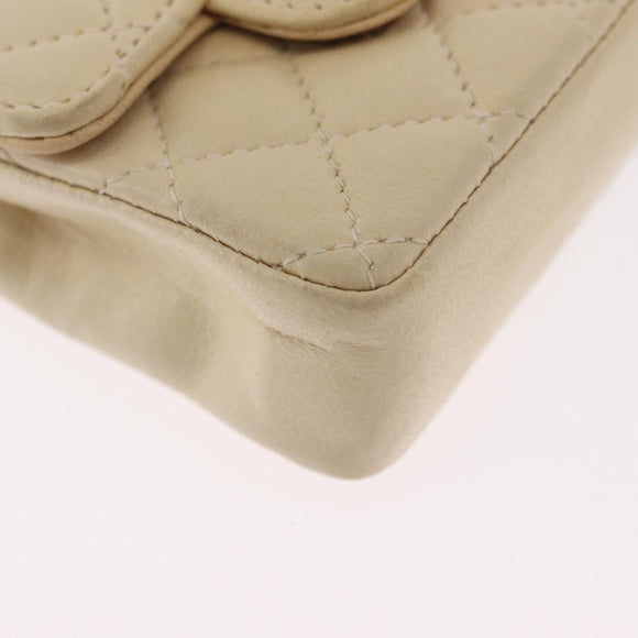 CHANEL Matelasse Pouch Lamsleer Beige Goud CC Auth BA10922