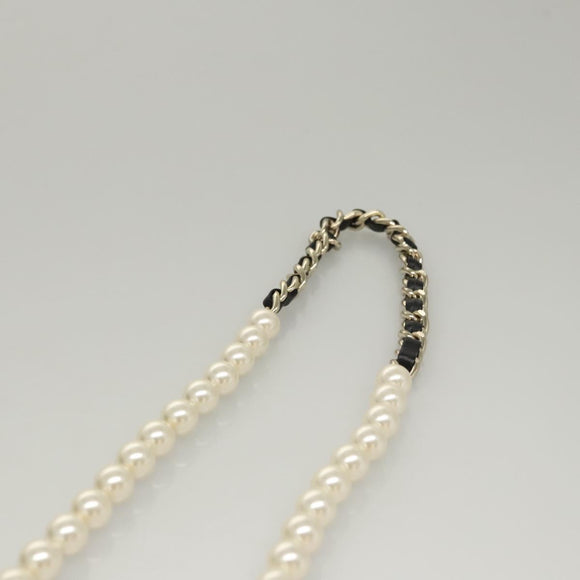 CHANEL Airpods case Shoulder plastic Black CC Auth BA1117AM