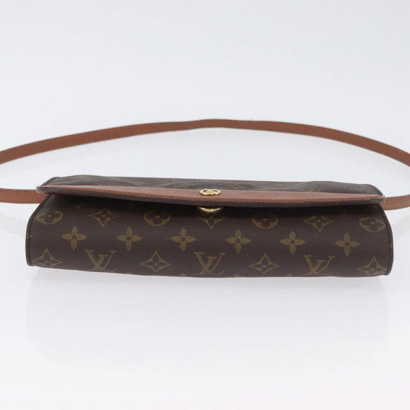 LOUIS VUITTON Monogram Bordeaux 27 Shoulder Bag M51797 LV Auth BA11255