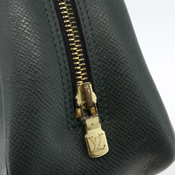 LOUIS VUITTON Taiga Trousse Toilette GM Clutch Bag Epicea M30214 LV Auth BA11283