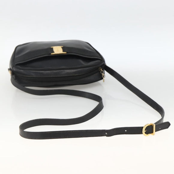 Salvatore Ferragamo Vala Shoulder Bag Leather Black Gold Auth BA11345