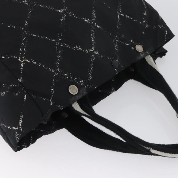 CHANEL New Travel Line Handtasche Nylon Schwarz Silber CC Auth BA11395
