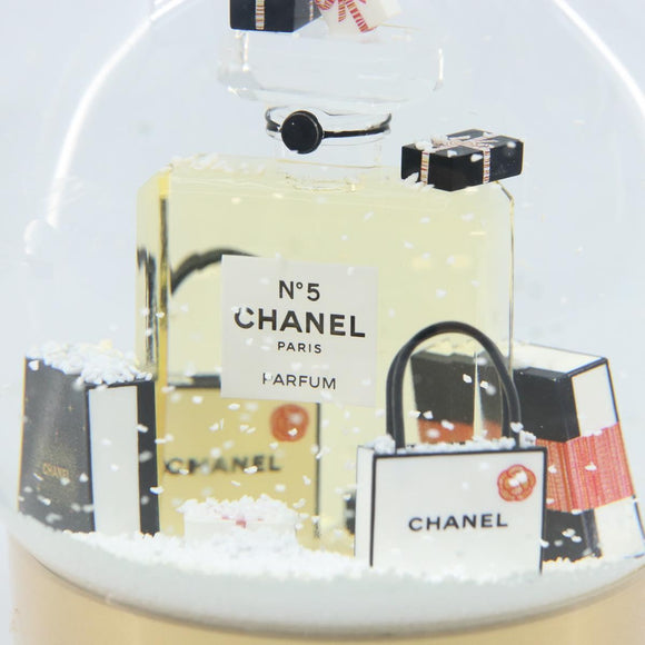 CHANEL Schneekugel Glas Gold CC Auth BA11732